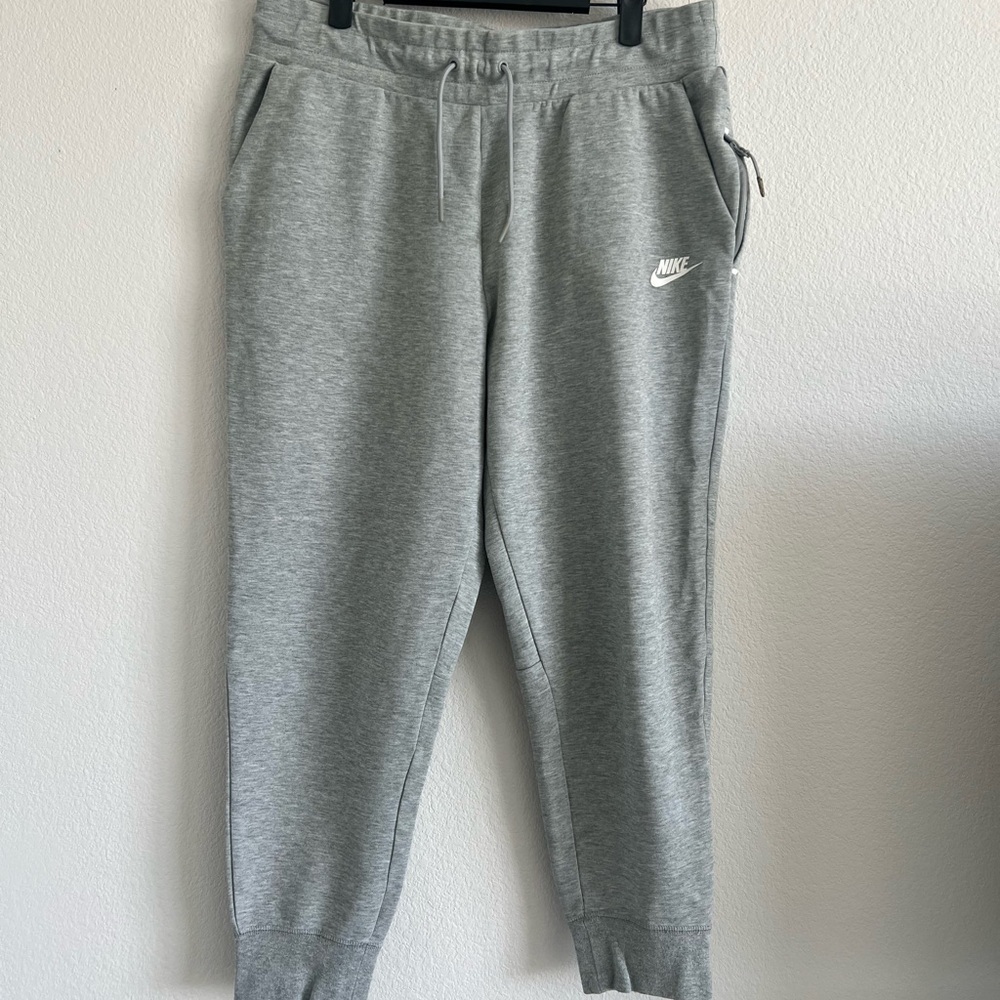 NIKE JOGGERS